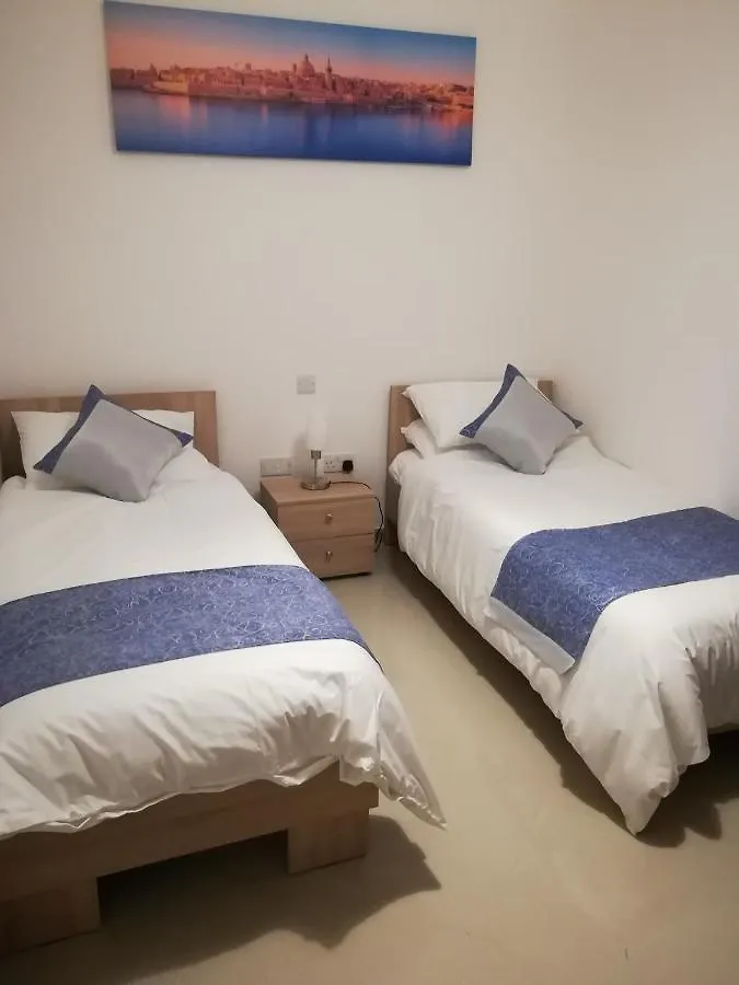 The Premier Suite - Fully Airconditioned - Ample Parking Naxxar 0*,