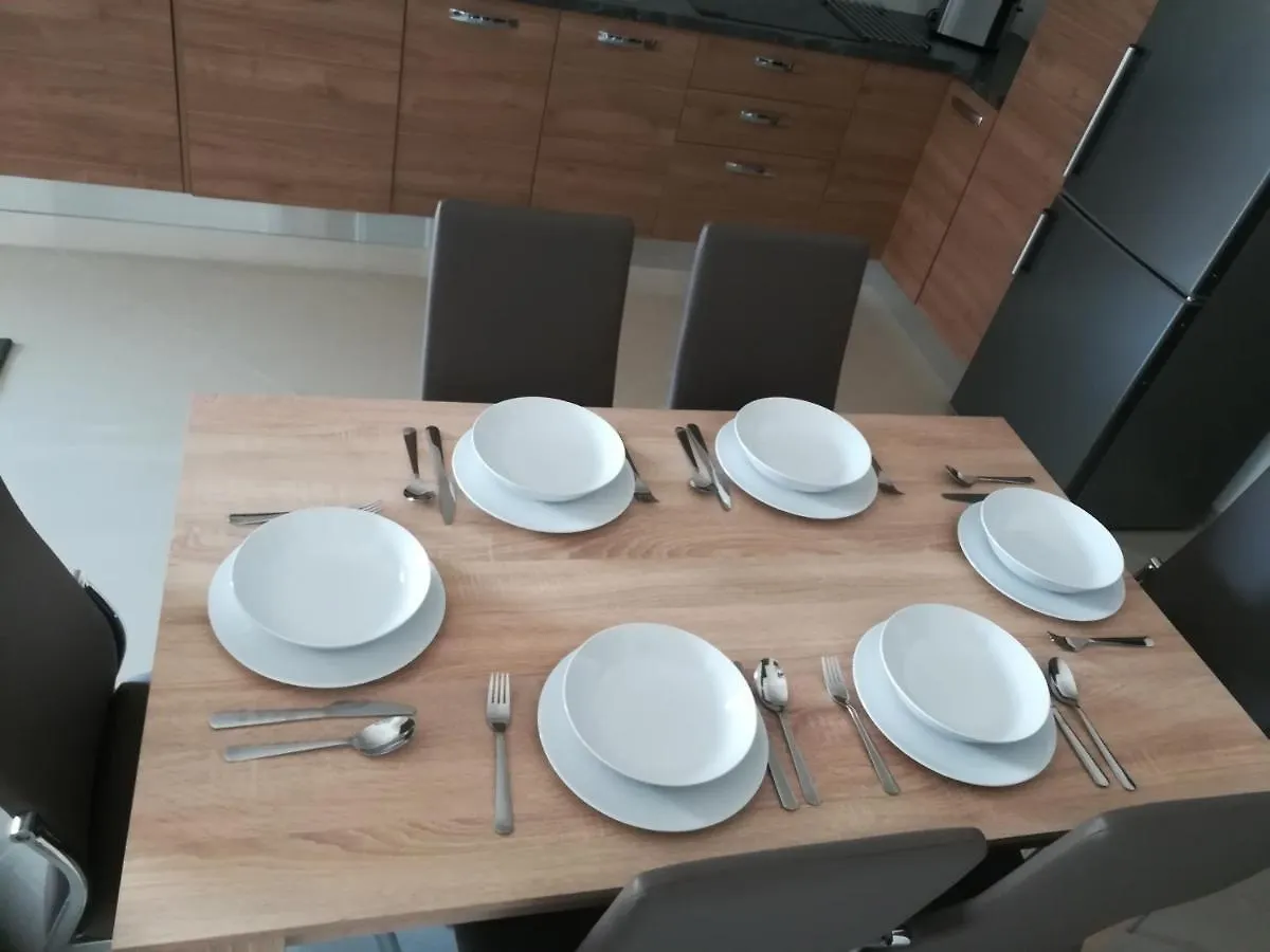The Premier Suite - Fully Airconditioned - Ample Parking Naxxar